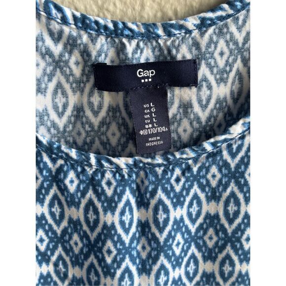 ❤️GAP Sleeveless Women’s Top - Picture 2 of 3